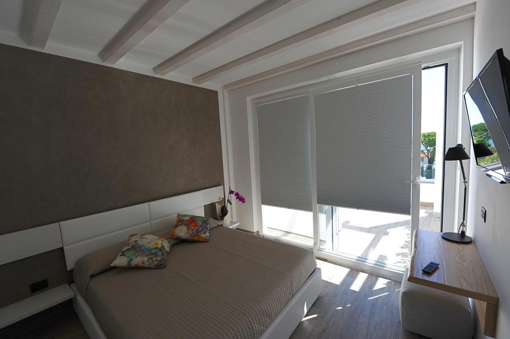 Conero Suites Numana Room photo